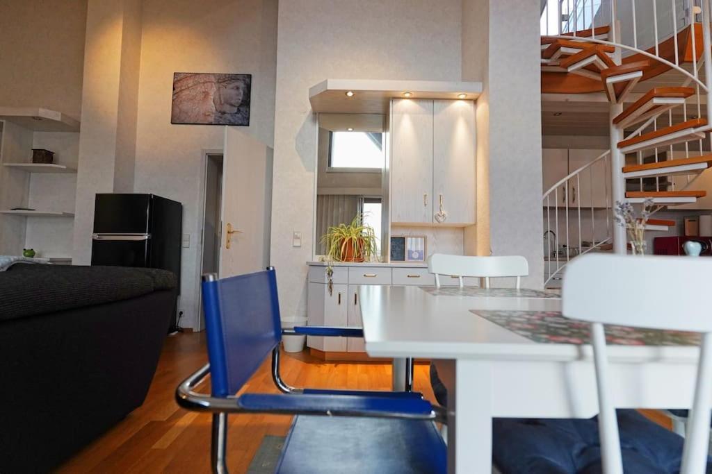Grosse, Helle Wohnung Fuer Bis Zu 6 Personen Weinheim Ngoại thất bức ảnh